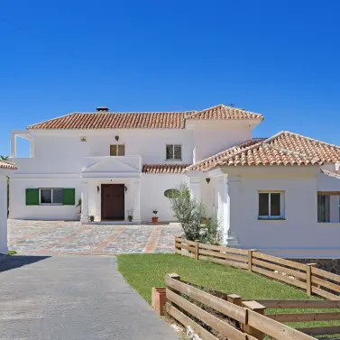 Sale of detached villa in Mijas