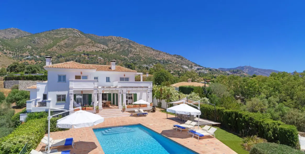 Продажа  отдельно стоящей виллы в Mijas 4