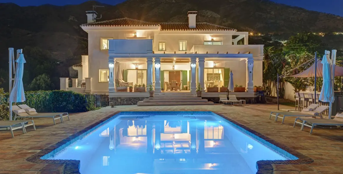 Продажа  отдельно стоящей виллы в Mijas 32