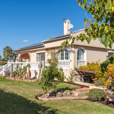 Sale of detached villa in Alhaurín de la Torre