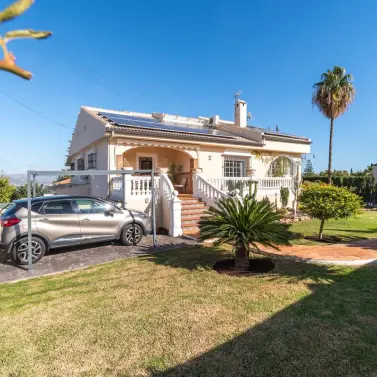 Sale of detached villa in Alhaurín de la Torre