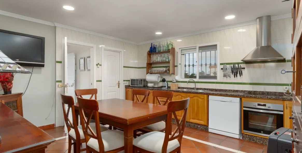 Sale of detached villa in Alhaurín de la Torre 11