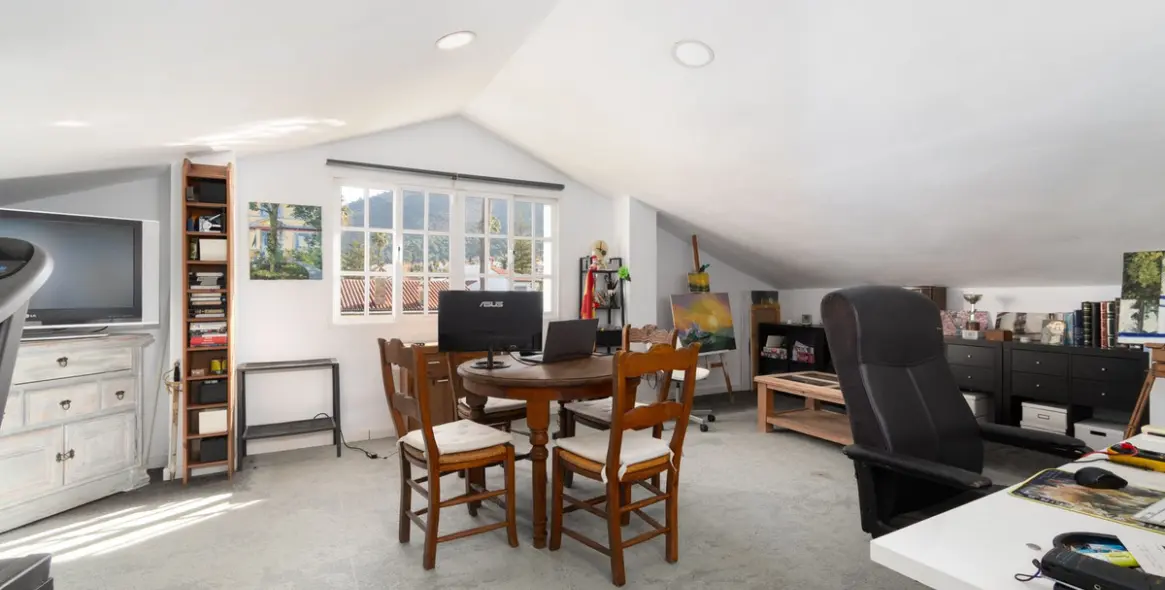 Sale of detached villa in Alhaurín de la Torre 23