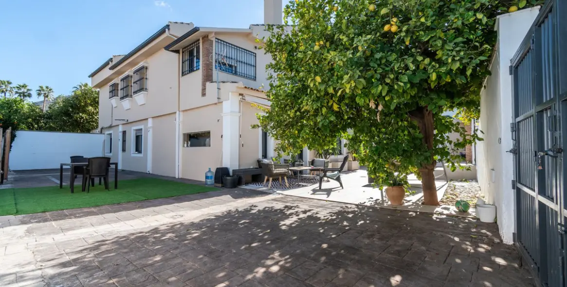 Sale of detached villa in Alhaurín de la Torre 42