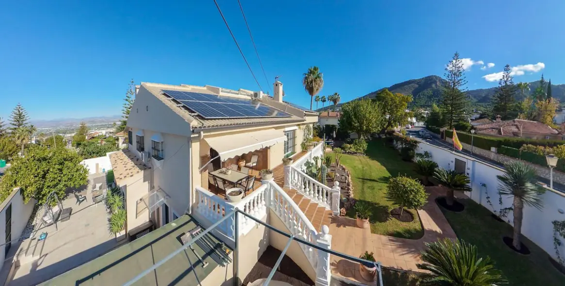 Sale of detached villa in Alhaurín de la Torre 43