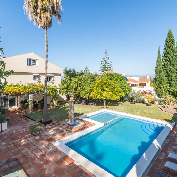 Venta de villa independiente en Alhaurín de la Torre