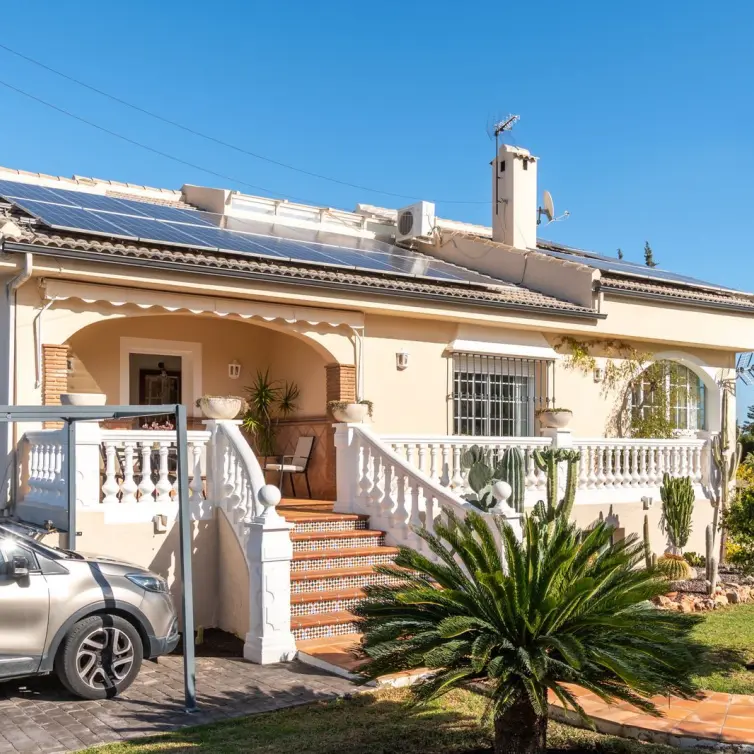 Venta de villa independiente en Alhaurín de la Torre