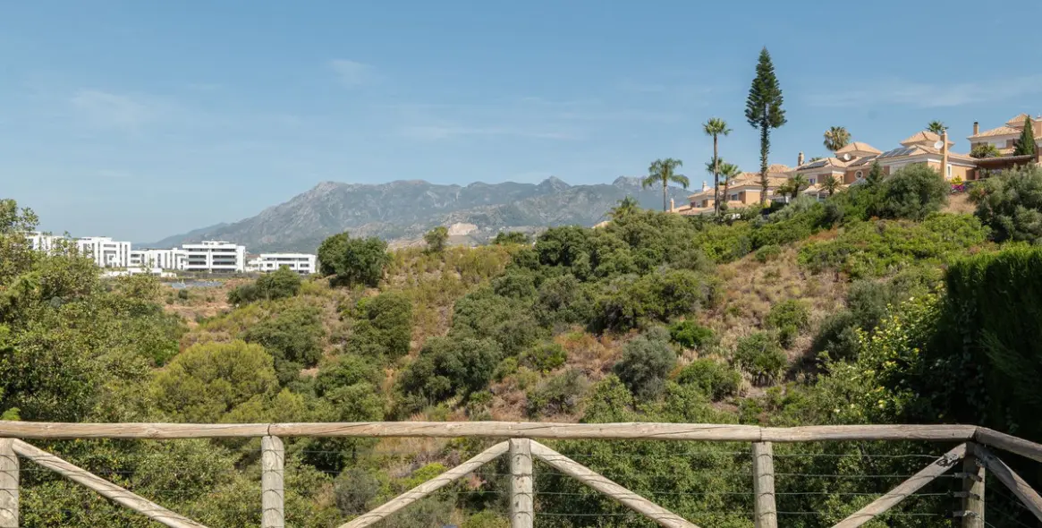 Long-term rent of townhouse in Santa Clara 28