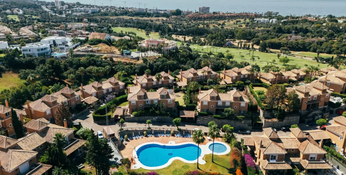 Long-term rent of townhouse in Santa Clara 37