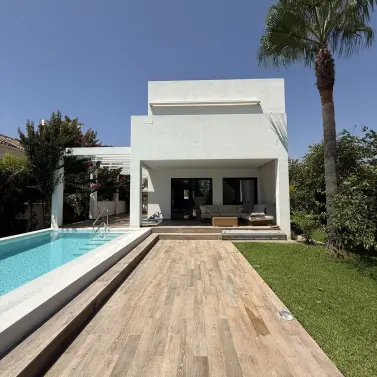 Sale of detached villa in Marbesa