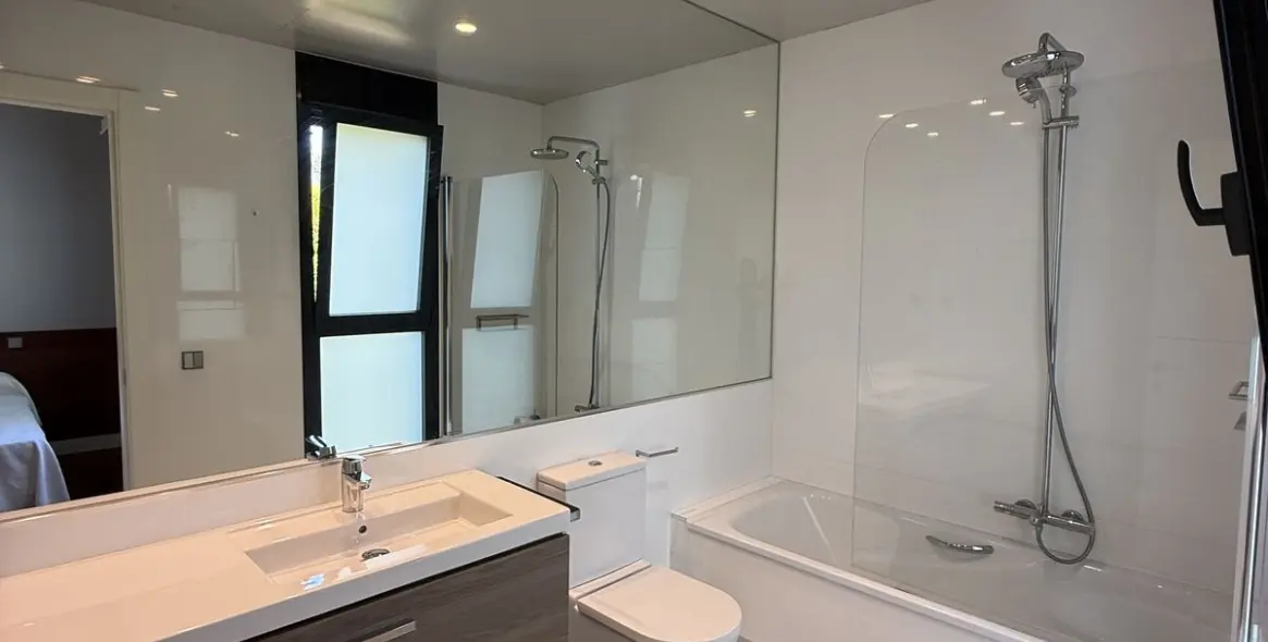 Sale of detached villa in Marbesa 12