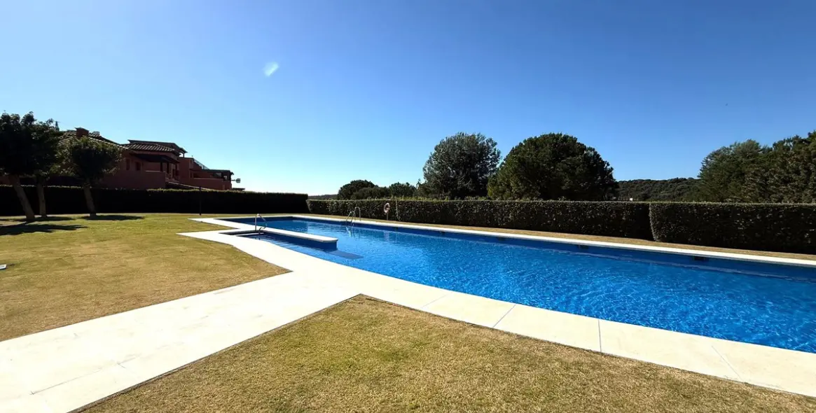 Sale of ground floor apartment in Casares Playa 38