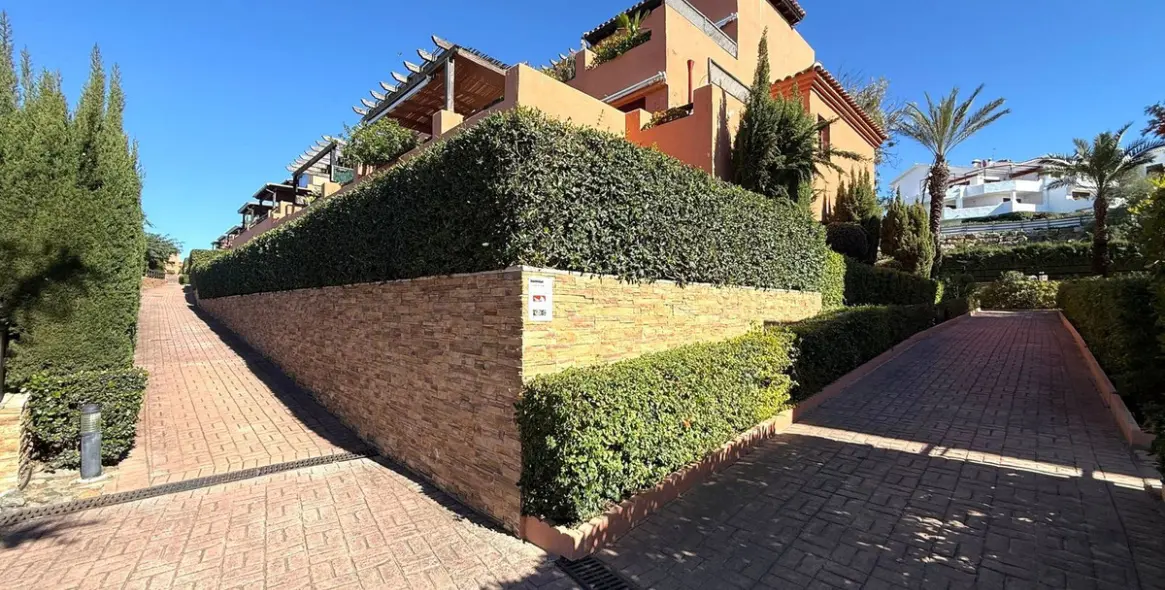 Sale of ground floor apartment in Casares Playa 40