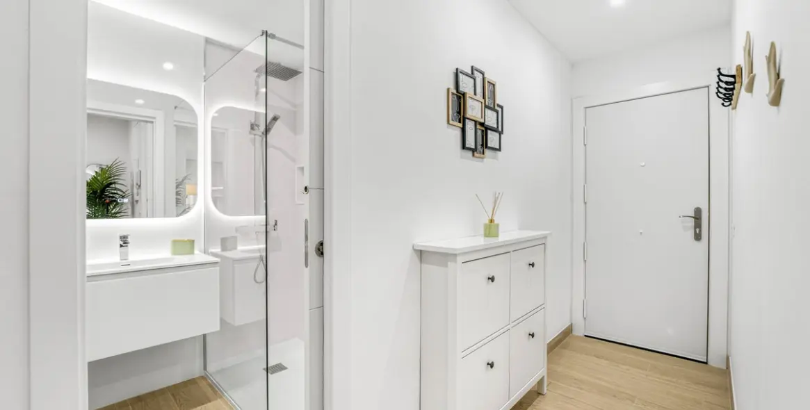 Sale of middle floor apartment in La Carihuela 7