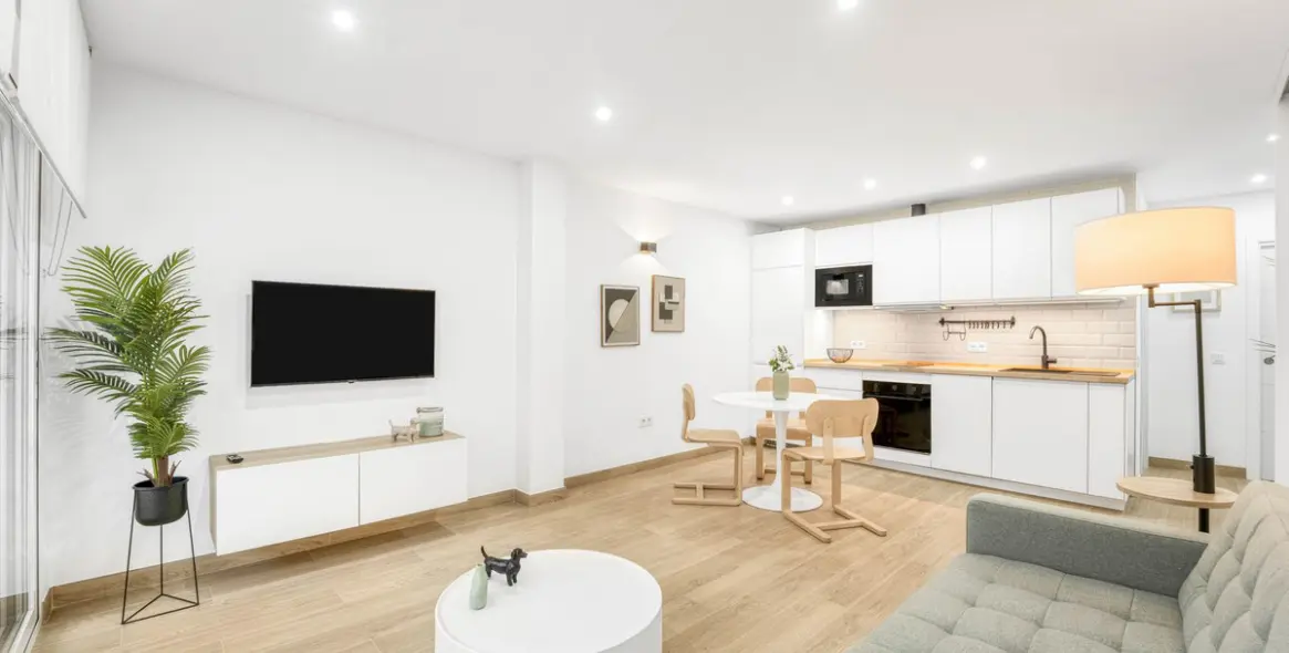 Sale of middle floor apartment in La Carihuela 20