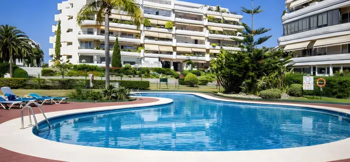 Sale of middle floor apartment in Guadalmina Alta 1