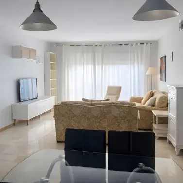 Sale of middle floor apartment in Guadalmina Alta