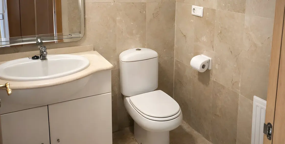 Sale of middle floor apartment in Guadalmina Alta 11