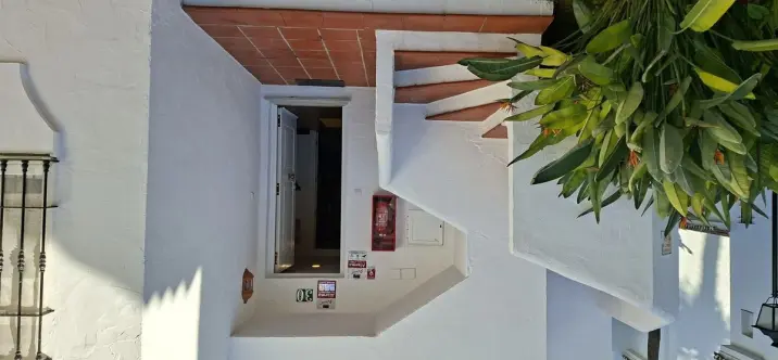 Продажа апартаментов на первом этаже в Marbella 4