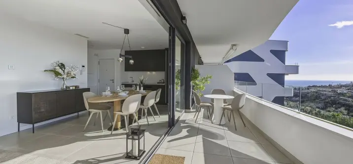 Продажа апартаментов на среднем этаже в Higueron 0