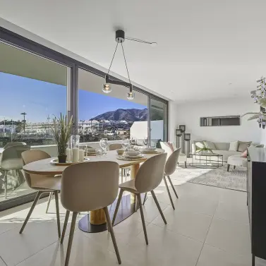 Продажа апартаментов на среднем этаже в Higueron