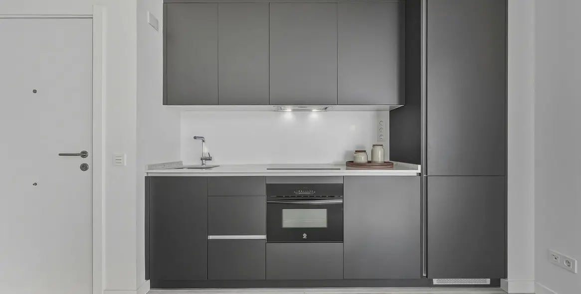 Sale of middle floor apartment in Higueron 9