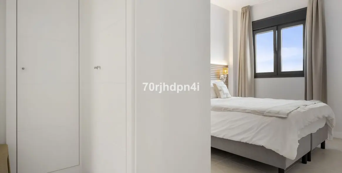 Продажа апартаментов на среднем этаже в Estepona 2