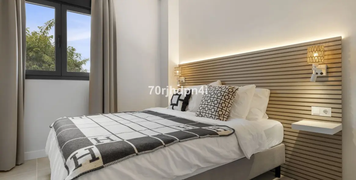 Продажа апартаментов на среднем этаже в Estepona 4