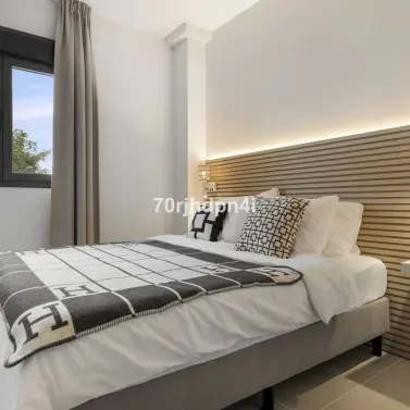 Venta de apartamento en planta media en Estepona