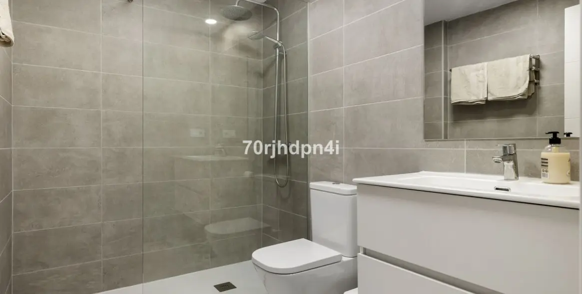 Продажа апартаментов на среднем этаже в Estepona 9