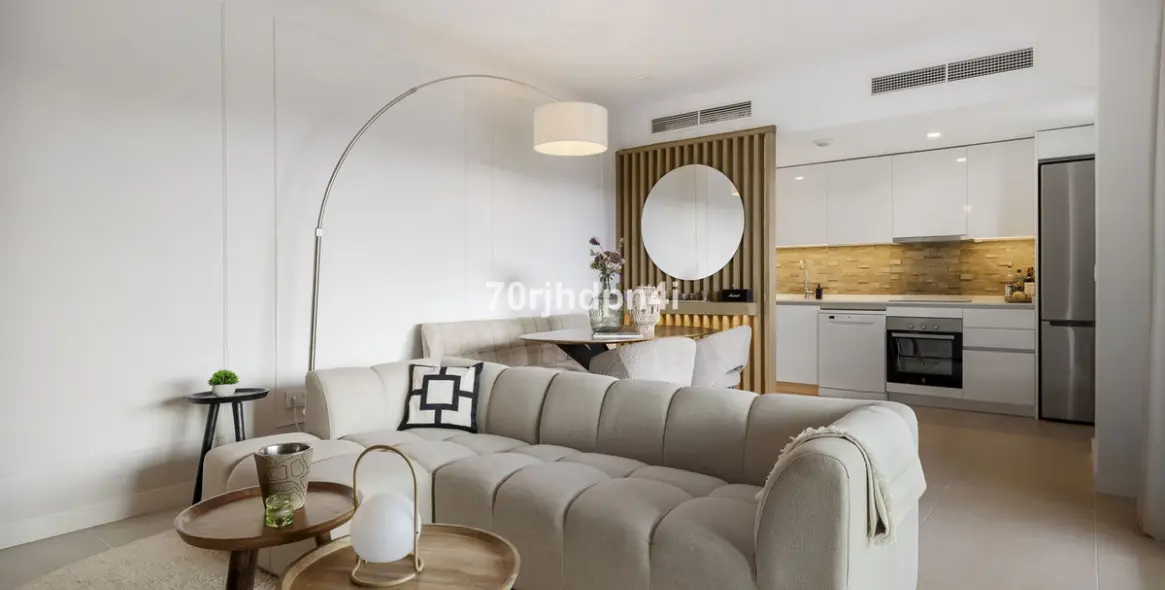 Продажа апартаментов на среднем этаже в Estepona 15