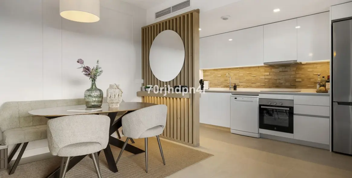 Продажа апартаментов на среднем этаже в Estepona 17