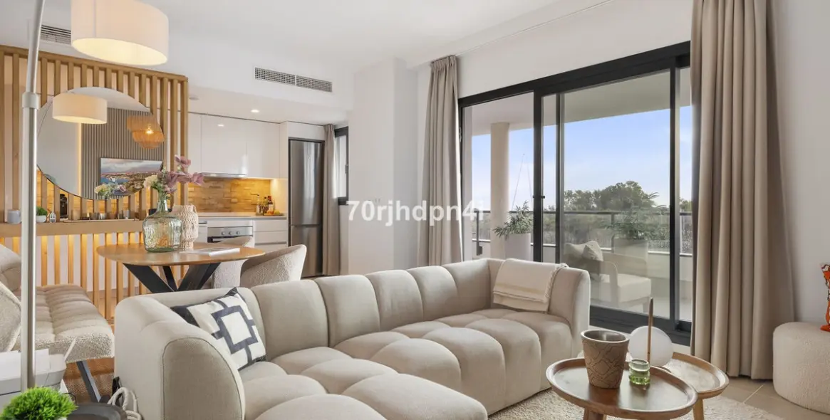 Продажа апартаментов на среднем этаже в Estepona 27