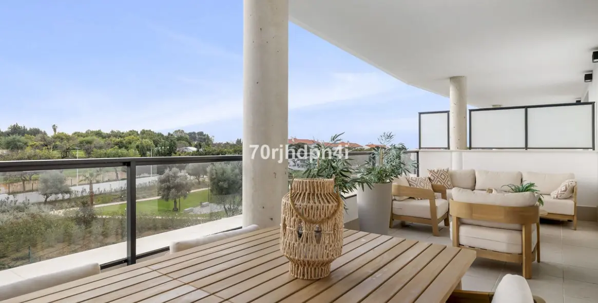 Продажа апартаментов на среднем этаже в Estepona 29