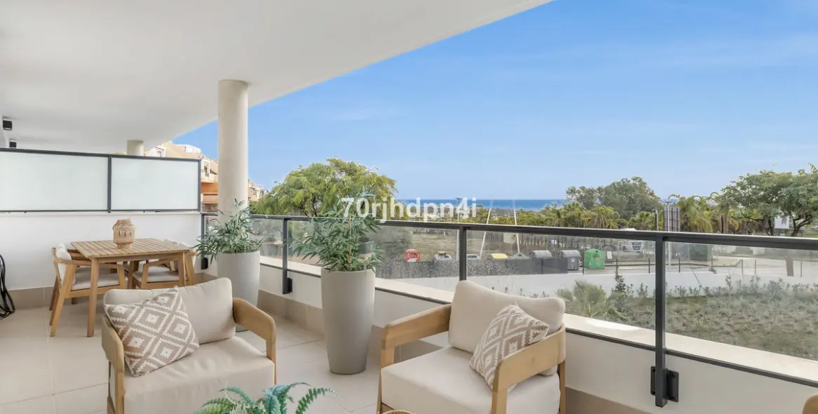 Продажа апартаментов на среднем этаже в Estepona 30