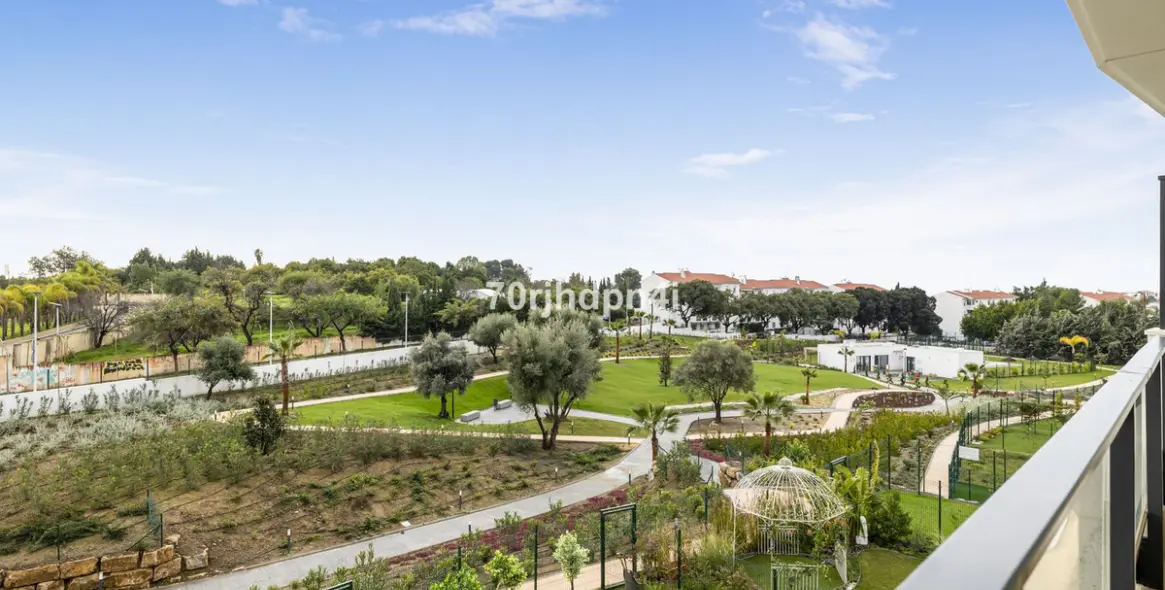 Продажа апартаментов на среднем этаже в Estepona 31