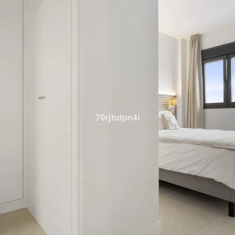 Продажа апартаментов на среднем этаже в Estepona