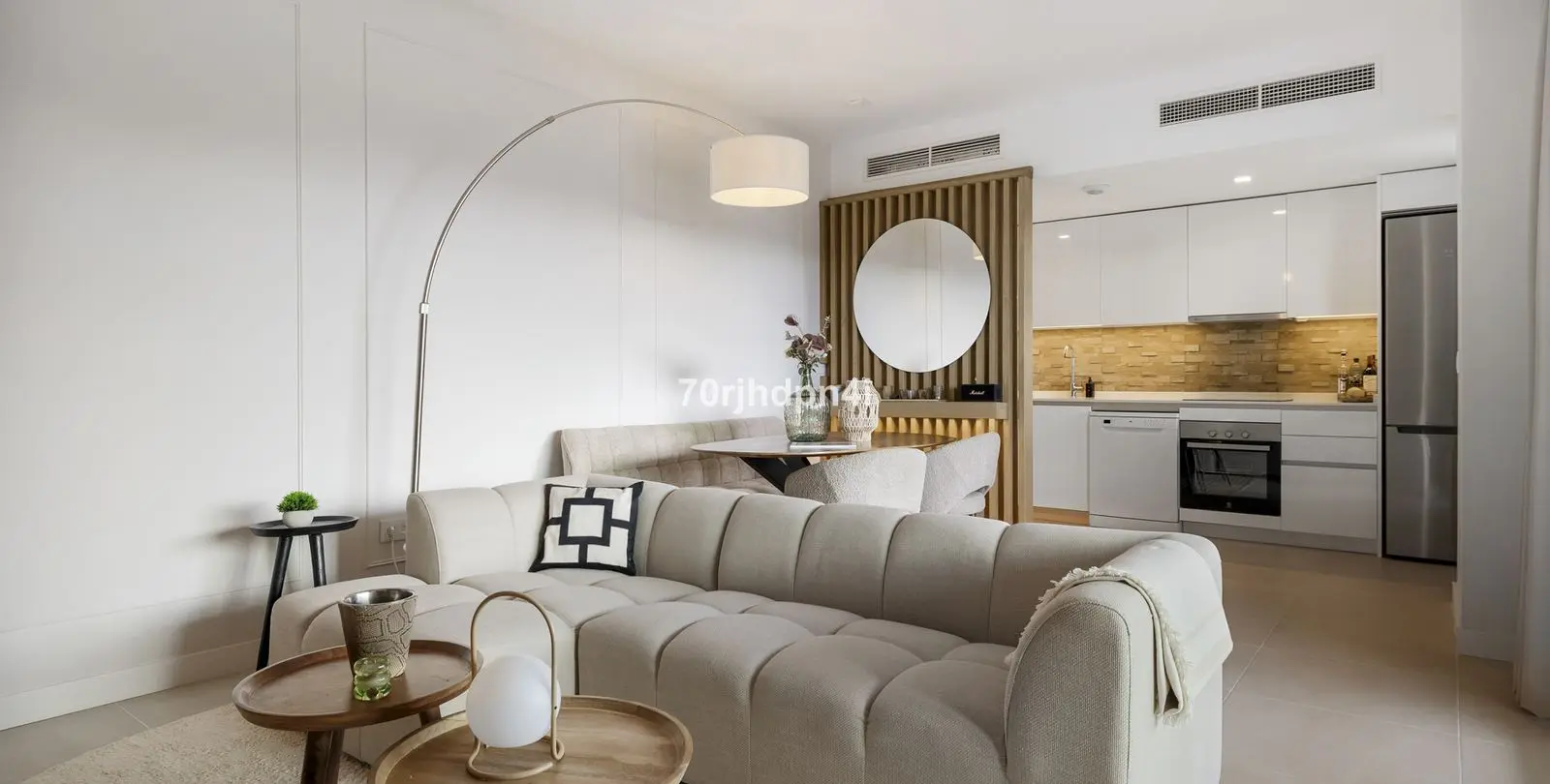 Продажа апартаментов на среднем этаже в Estepona 15