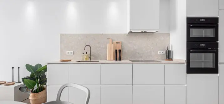 Sale of middle floor apartment in Nueva Andalucía 3