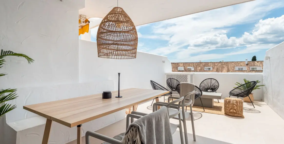 Продажа апартаментов на среднем этаже в Nueva Andalucía 5