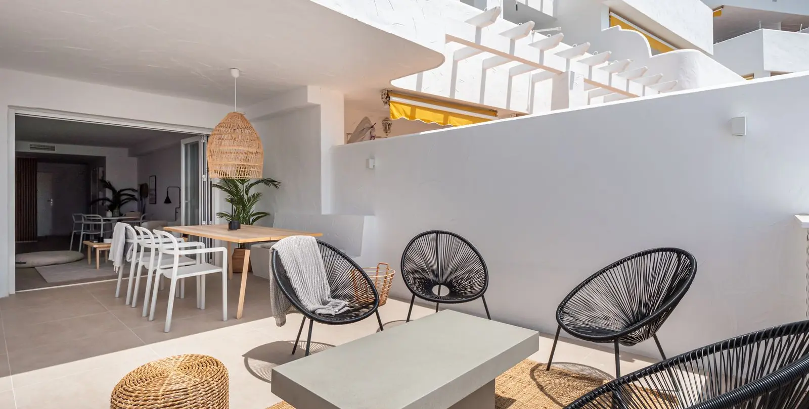 Sale of middle floor apartment in Nueva Andalucía 8