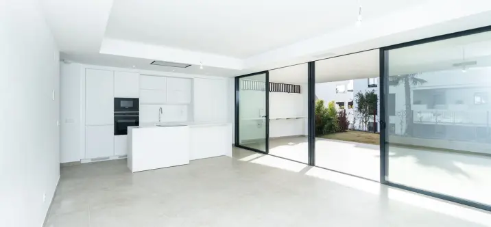 Sale of ground floor apartment in Bel Air 1