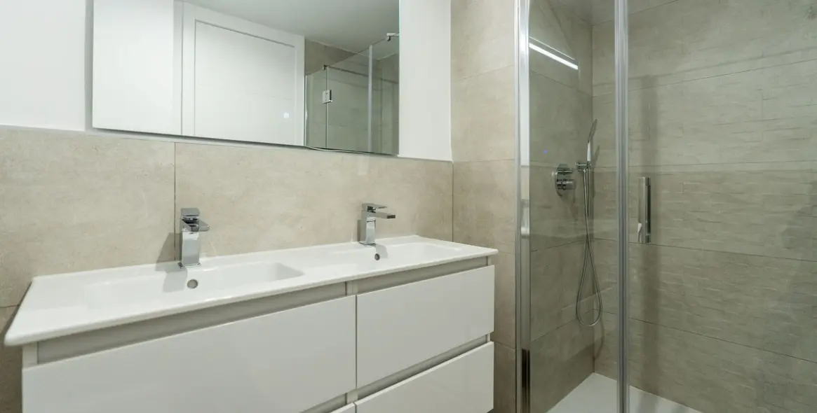 Sale of ground floor apartment in Bel Air 10