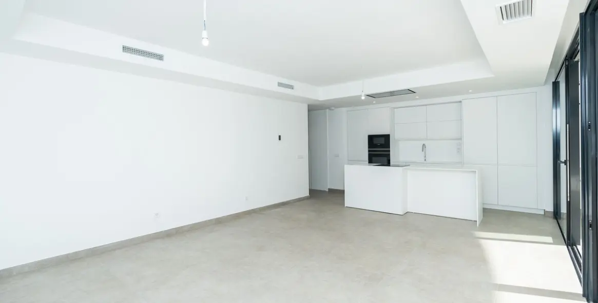 Sale of ground floor apartment in Bel Air 11