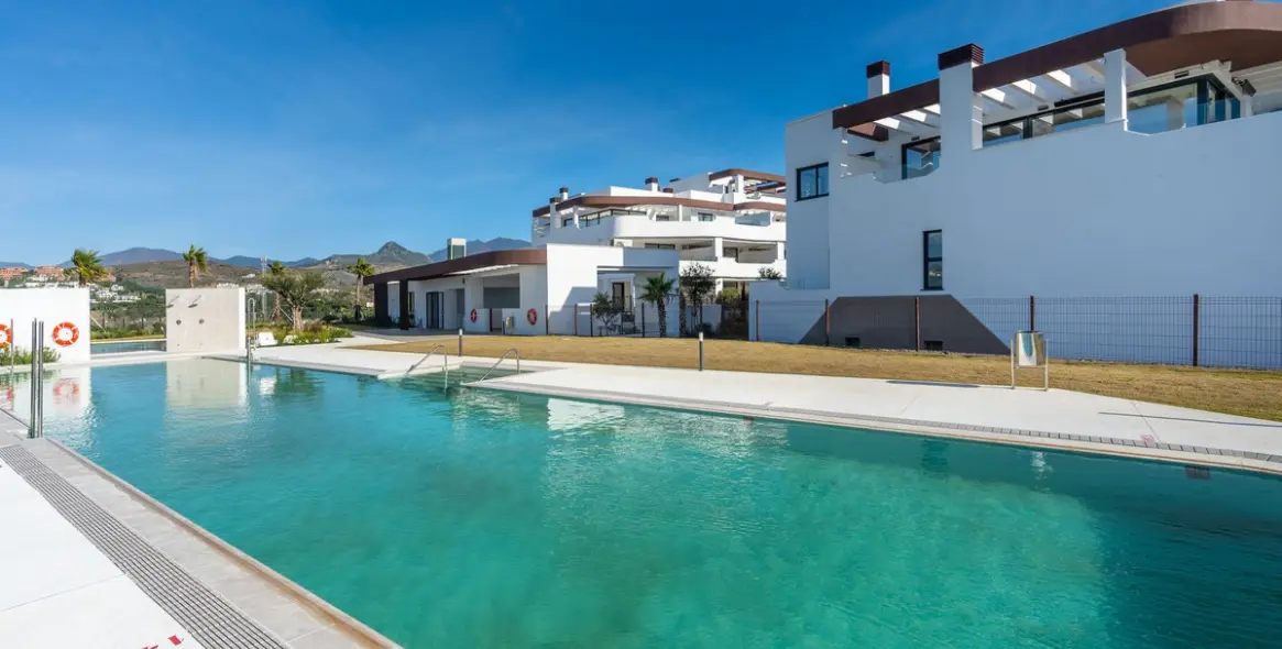 Sale of ground floor apartment in Bel Air 19