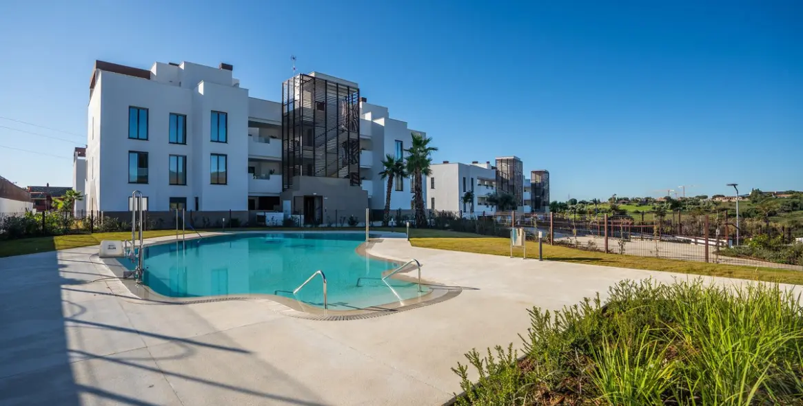 Продажа апартаментов на первом этаже в Bel Air 26