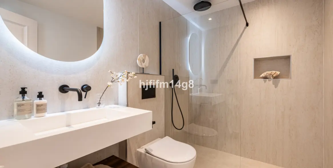 Продажа апартаментов на среднем этаже в La Quinta 13