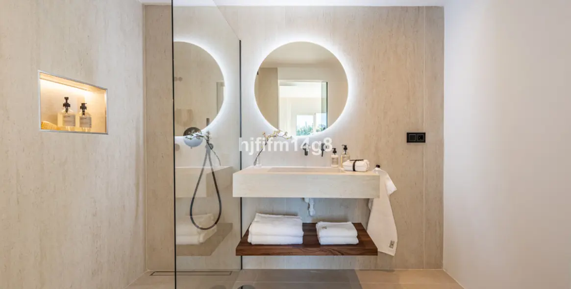 Продажа апартаментов на среднем этаже в La Quinta 14