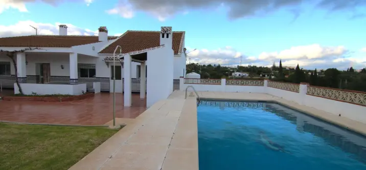 Venta de villa independiente en Alhaurín el Grande 3