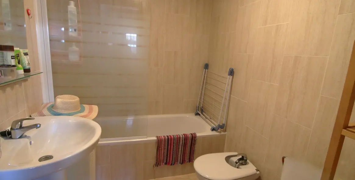 Продажа  отдельно стоящей виллы в Alhaurín el Grande 18